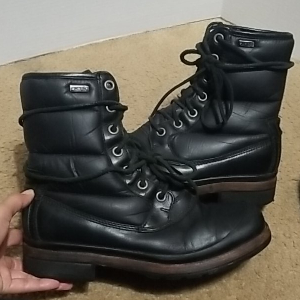 UGG Waterproof Booties - Picture 13 of 14